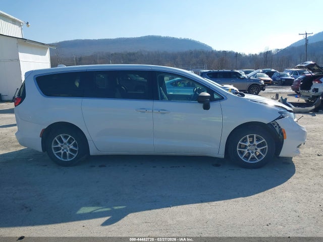 Продажа на аукционе авто 2017 Chrysler Pacifica Touring, vin: 2C4RC1DG6HR508454, номер лота: 44482720