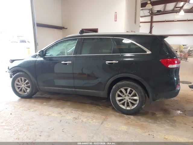 2018 Kia Sorento 3.3l Lx მანქანა იყიდება აუქციონზე, vin: 5XYPG4A50JG375961, აუქციონის ნომერი: 44482730