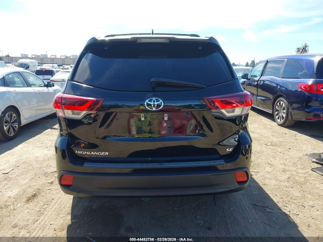 5TDKZRFH3KS573829 Toyota Highlander Se