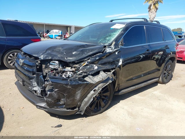 5TDKZRFH3KS573829 Toyota Highlander Se