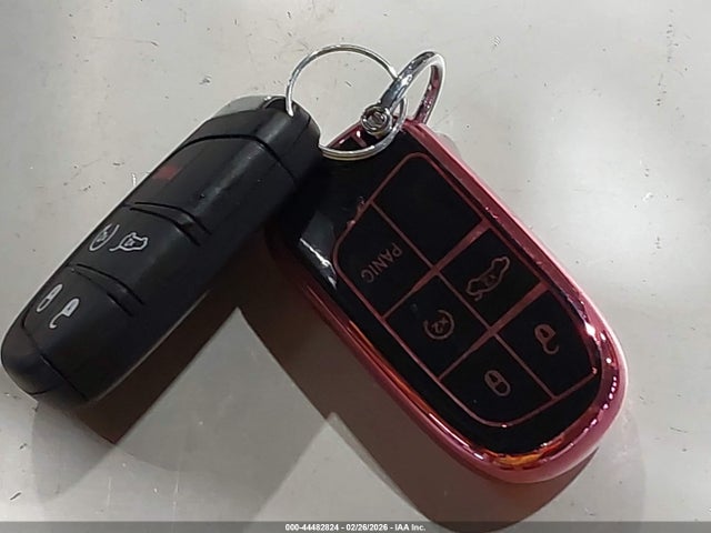 44482824 :رقم المزاد ، 3C4NJDFB8NT132386 vin ، 2022 Jeep Compass Latitude Lux 4x4 مزاد بيع