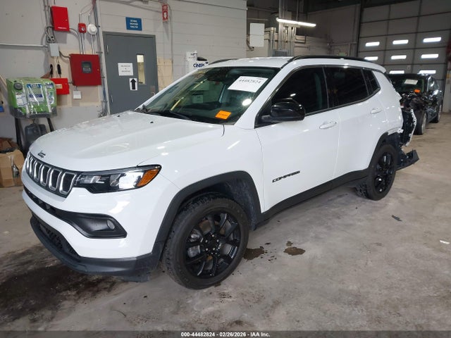 44482824 :رقم المزاد ، 3C4NJDFB8NT132386 vin ، 2022 Jeep Compass Latitude Lux 4x4 مزاد بيع