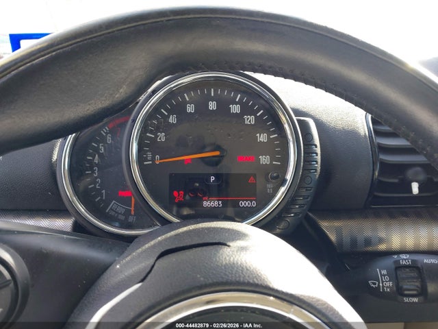 2017 MINI CLUBMAN WMWLN5C55H2E32618 Photo 6