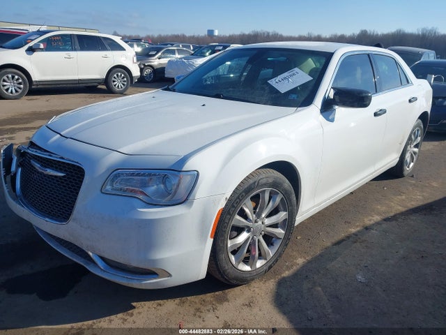 Продаж на аукціоні авто 2018 Chrysler 300 Limited Awd, vin: 2C3CCAKG6JH194989, номер лоту: 44482883
