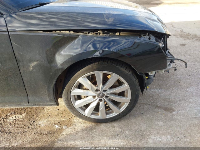 2017 AUDI A4 WAUANAF44HN004649 Photo 5