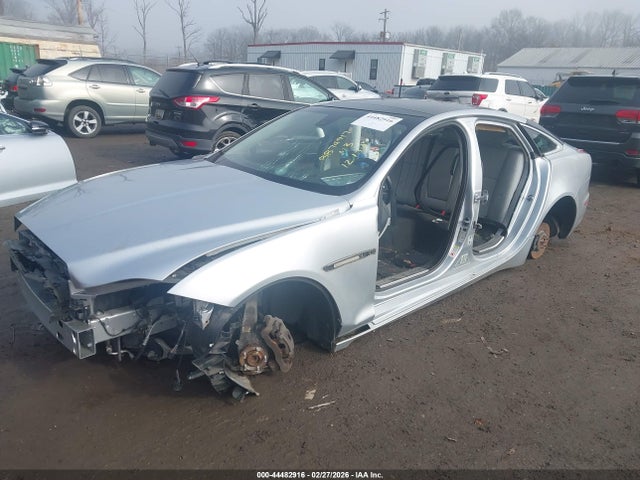 44482916 :رقم المزاد ، SAJWA1CB2CLV25981 vin ، 2012 Jaguar Xj مزاد بيع