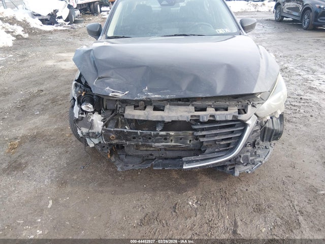 Продажа на аукционе авто 2018 Mazda Mazda3 Sport, vin: 3MZBN1U78JM165684, номер лота: 44482927