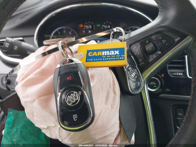 44482937 :رقم المزاد ، KL4CJDSB0JB571875 vin ، 2018 Buick Encore Premium مزاد بيع
