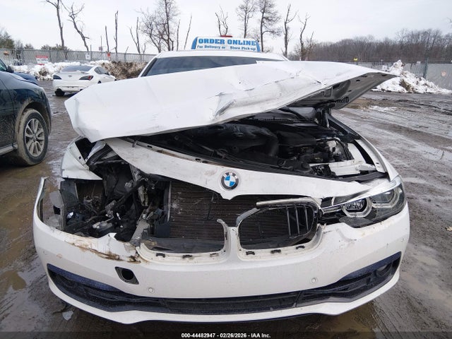 Продаж на аукціоні авто 2018 Bmw 330i Xdrive, vin: WBA8D9G55JNU69910, номер лоту: 44482947