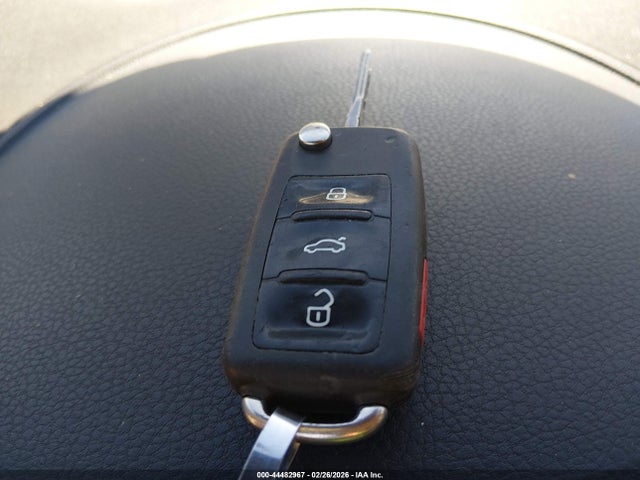 44482967 :رقم المزاد ، WVGAV3AX9DW608505 vin ، 2013 Volkswagen Tiguan Se مزاد بيع