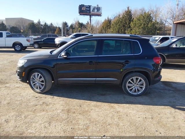 44482967 :رقم المزاد ، WVGAV3AX9DW608505 vin ، 2013 Volkswagen Tiguan Se مزاد بيع