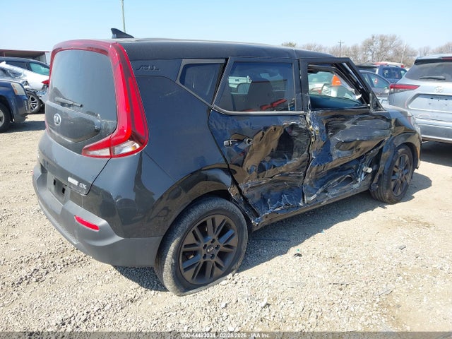 2020 KIA SOUL KNDJ33AU5L7717715 Photo 3
