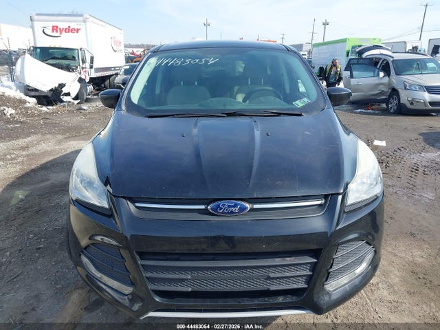 1FMCU9GX8EUD21904 Ford ESCAPE SE