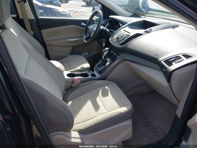 1FMCU9GX8EUD21904 Ford ESCAPE SE