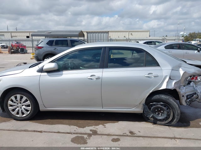 44483079 :رقم المزاد ، 5YFBU4EE1DP133175 vin ، 2013 Toyota Corolla Le مزاد بيع