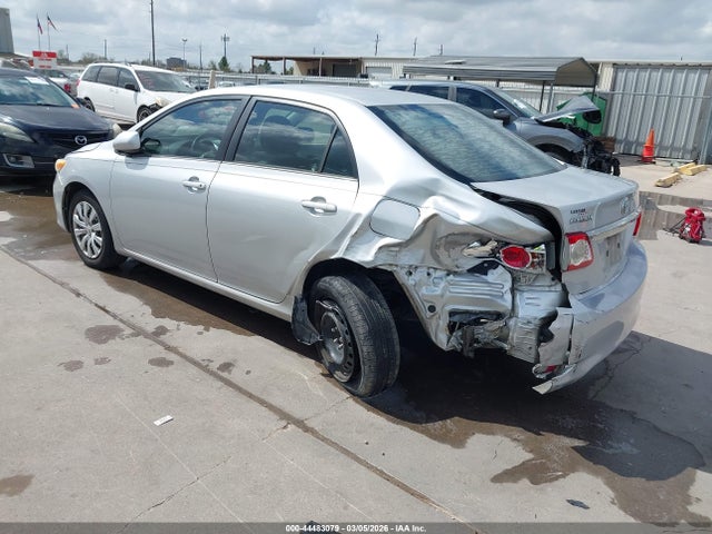 44483079 :رقم المزاد ، 5YFBU4EE1DP133175 vin ، 2013 Toyota Corolla Le مزاد بيع