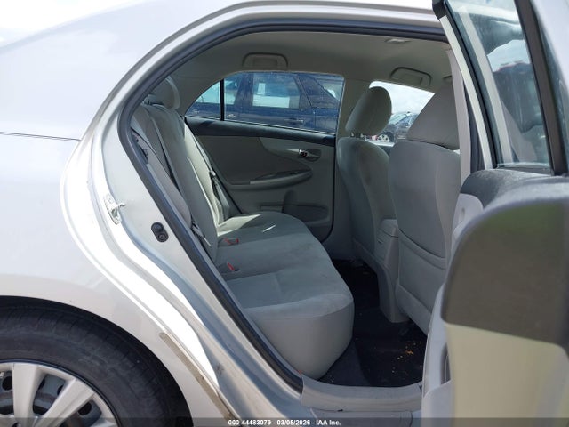44483079 :رقم المزاد ، 5YFBU4EE1DP133175 vin ، 2013 Toyota Corolla Le مزاد بيع