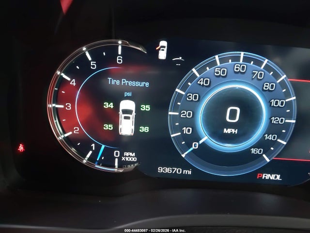 44483087 :رقم المزاد ، 1GYS4DKJ8JR216017 vin ، 2018 Cadillac Escalade Platinum مزاد بيع