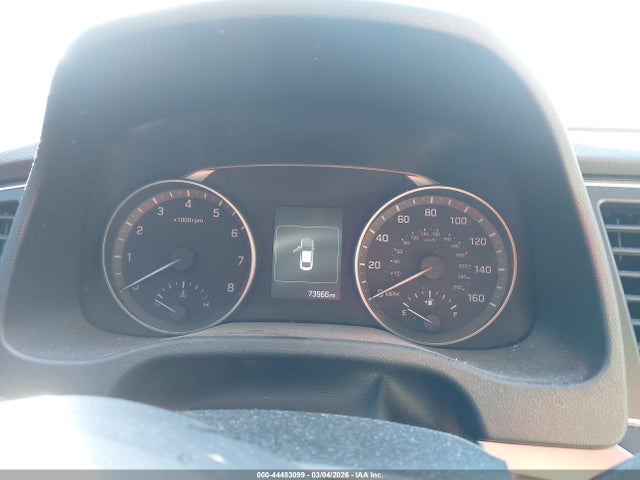 5NPD84LF5JH374268 Hyundai ELANTRA SEL