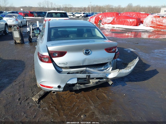44483120 :رقم المزاد ، 3MZBPBBM9MM207857 vin ، 2021 Mazda Mazda3 Select مزاد بيع