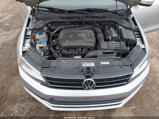 Продажа на аукционе авто 2015 Volkswagen Jetta 1.8t Se, vin: 3VWD07AJ6FM325935, номер лота: 44483138