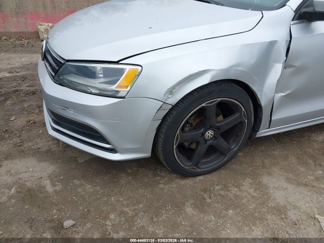 Продажа на аукционе авто 2015 Volkswagen Jetta 1.8t Se, vin: 3VWD07AJ6FM325935, номер лота: 44483138
