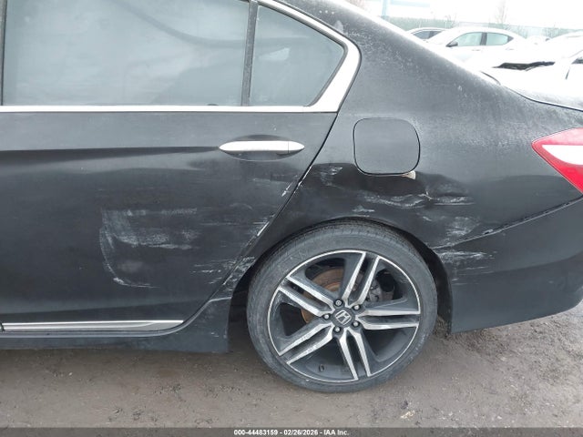 1HGCR2F15HA002123 Honda Accord Sport Se