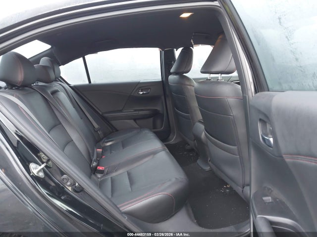 1HGCR2F15HA002123 Honda Accord Sport Se
