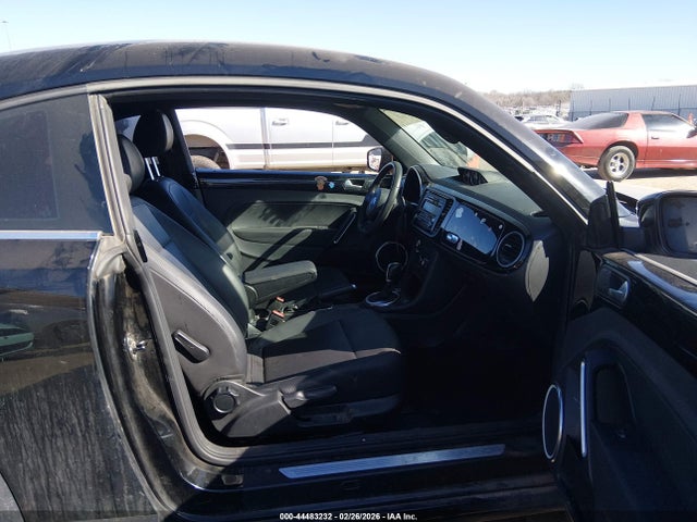 2013 Volkswagen Beetle 2.0l Tdi მანქანა იყიდება აუქციონზე, vin: 3VWJL7AT8DM615943, აუქციონის ნომერი: 44483232