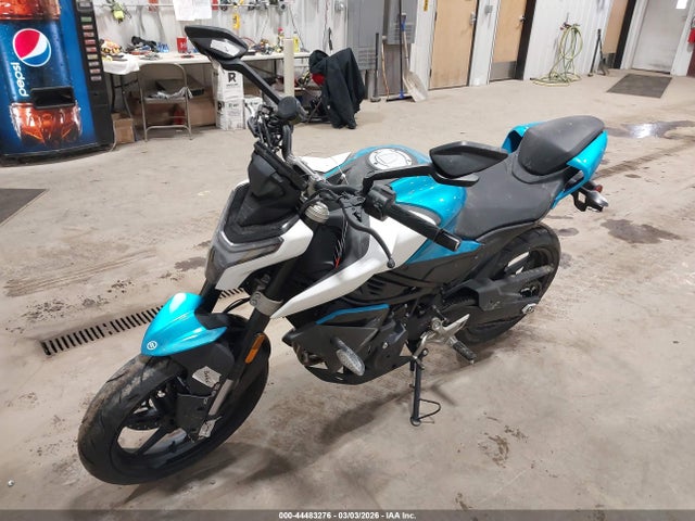 Cf Moto 450nk 2025 LCEPESLB6S6001498 Image 2