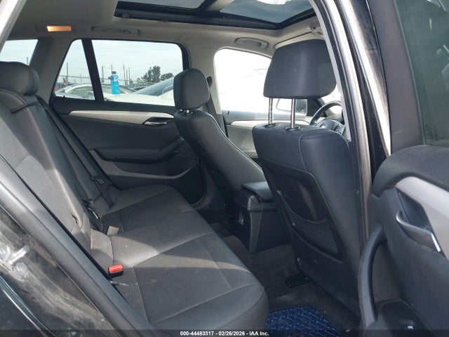 Продажа на аукционе авто 2015 Bmw X1 Sdrive28i, vin: WBAVM1C59FV315329, номер лота: 44483317