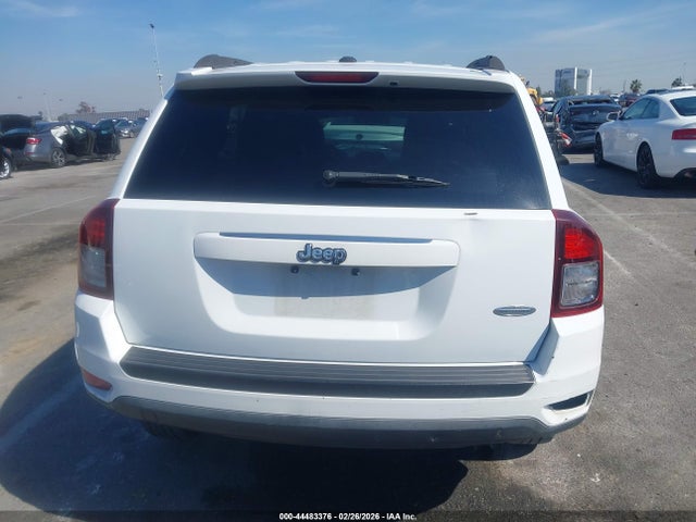 44483376 :رقم المزاد ، 1C4NJCEB8HD198295 vin ، 2017 Jeep Compass Latitude Fwd مزاد بيع