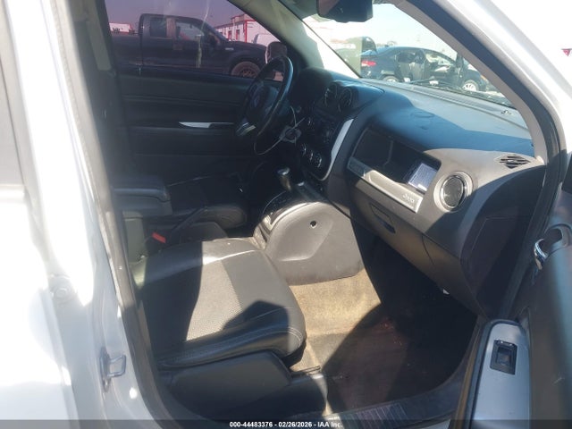 44483376 :رقم المزاد ، 1C4NJCEB8HD198295 vin ، 2017 Jeep Compass Latitude Fwd مزاد بيع