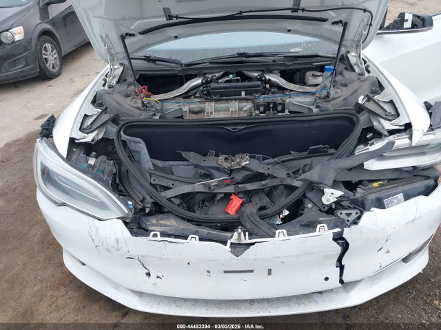 Продаж на аукціоні авто 2016 Tesla Model S 60d/70d/75d/85d/90d, vin: 5YJSA1E26GF141480, номер лоту: 44483394