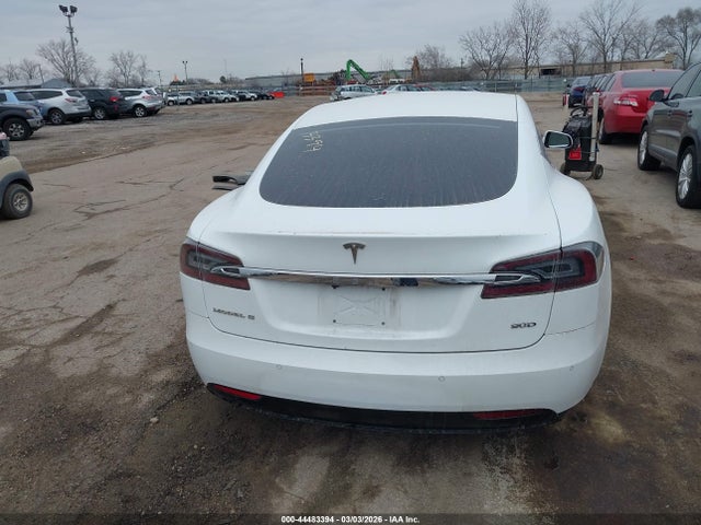 Продаж на аукціоні авто 2016 Tesla Model S 60d/70d/75d/85d/90d, vin: 5YJSA1E26GF141480, номер лоту: 44483394