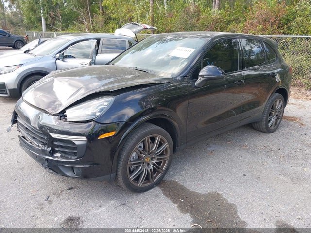 2017 PORSCHE CAYENNE WP1AA2A26HKA89455 Photo 1