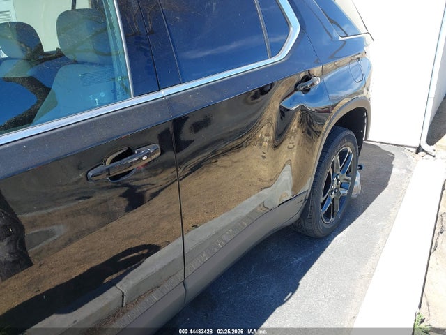 1GNEVFKW0NJ158102 Chevrolet Traverse Awd Ls
