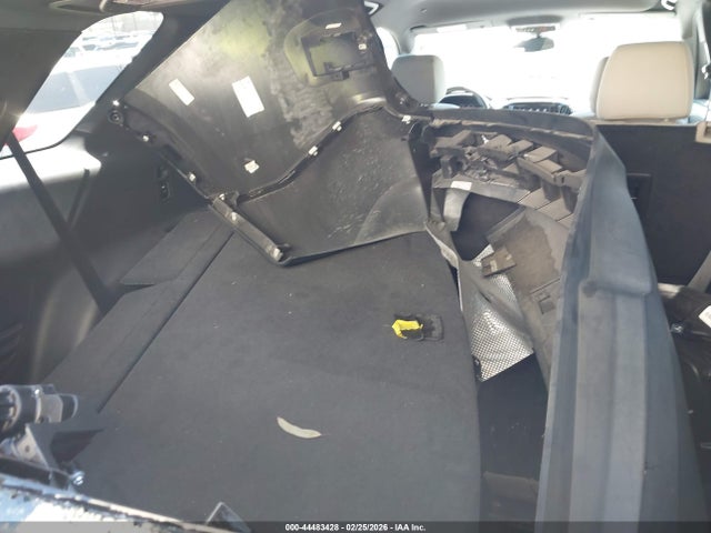 1GNEVFKW0NJ158102 Chevrolet Traverse Awd Ls