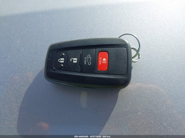 4T3RWRFV1SU210182 Toyota Rav4 Hybrid Xle