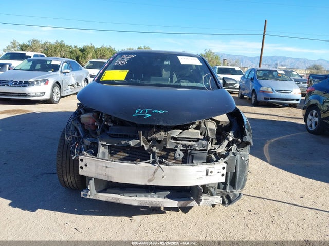 JTNKHMBX7K1026753 Toyota C-HR LE