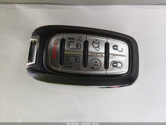 Aukcja sprzedaży 2017 Chrysler Pacifica Touring-l, vin: 2C4RC1BGXHR668663, numer aukcji: 44483493