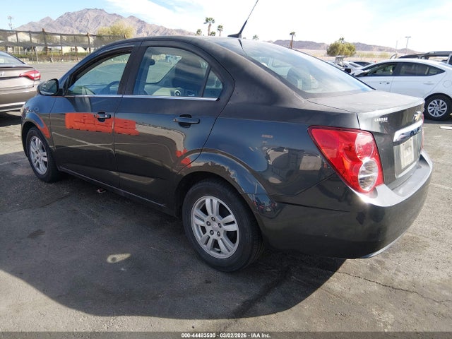1G1JC5SH2E4106678 Chevrolet Sonic Lt Auto