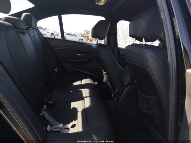 2017 Bmw 320i მანქანა იყიდება აუქციონზე, vin: WBA8E1G31HNU16953, აუქციონის ნომერი: 44483522