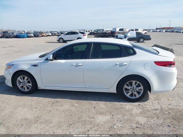 2018 Kia Optima Lx მანქანა იყიდება აუქციონზე, vin: KNAGT4L30J5205399, აუქციონის ნომერი: 44483530