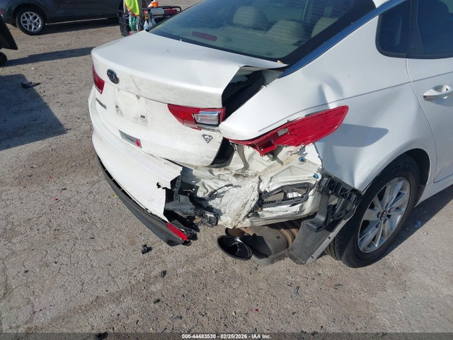 2018 Kia Optima Lx მანქანა იყიდება აუქციონზე, vin: KNAGT4L30J5205399, აუქციონის ნომერი: 44483530