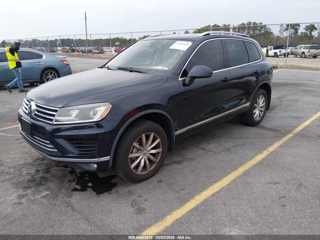 2015 VOLKSWAGEN TOUAREG WVGEP9BP0FD001551 Photo 1
