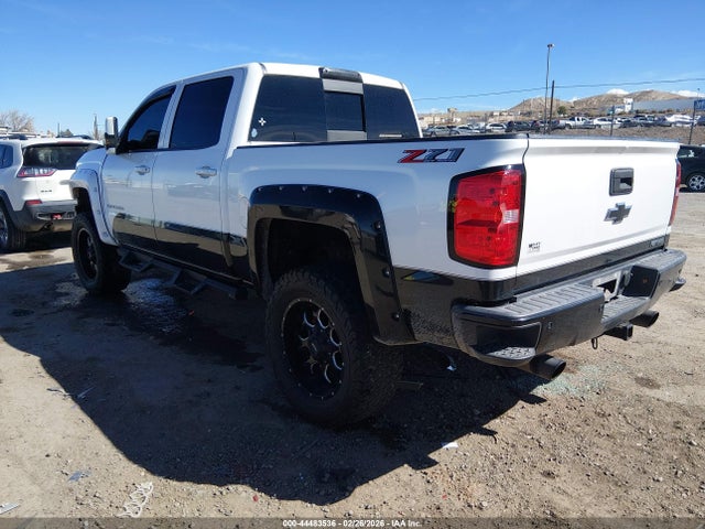 Chevrolet Silverado 1500 2lt 2018 3GCUKREC8JG166685 Image 3