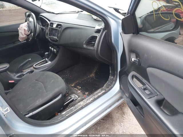 Продажа на аукционе авто 2012 Chrysler 200 Touring, vin: 1C3CCBBB9CN144527, номер лота: 44483539