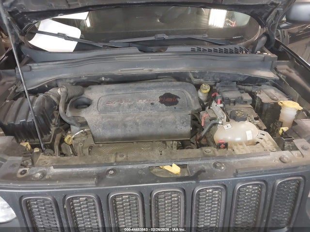 2015 JEEP RENEGADE ZACCJBCT2FPC46157 Photo 9