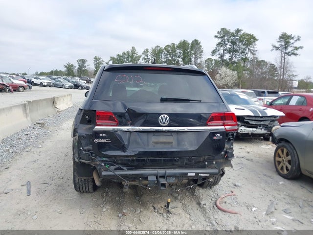 44483574 :رقم المزاد ، 1V2NR2CA8JC560956 vin ، 2018 Volkswagen Atlas 3.6l V6 Sel Premium مزاد بيع